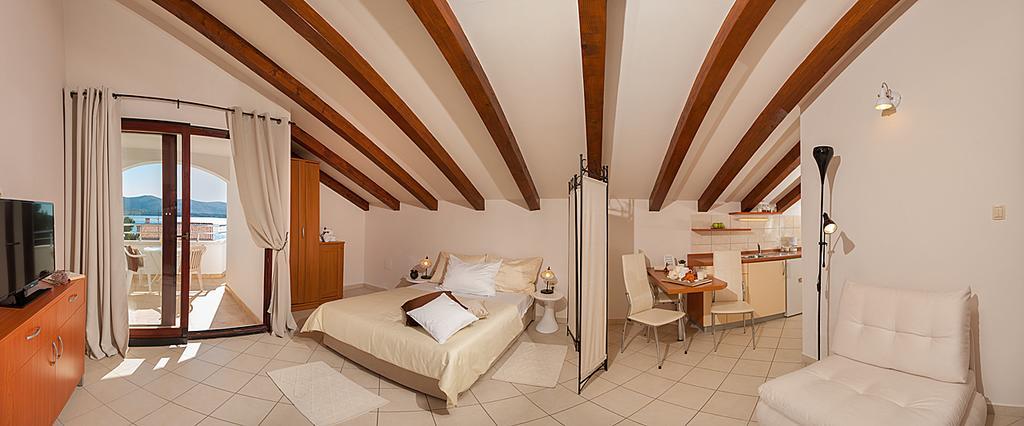 Villa Croatica Apartments Жаборич Екстериор снимка