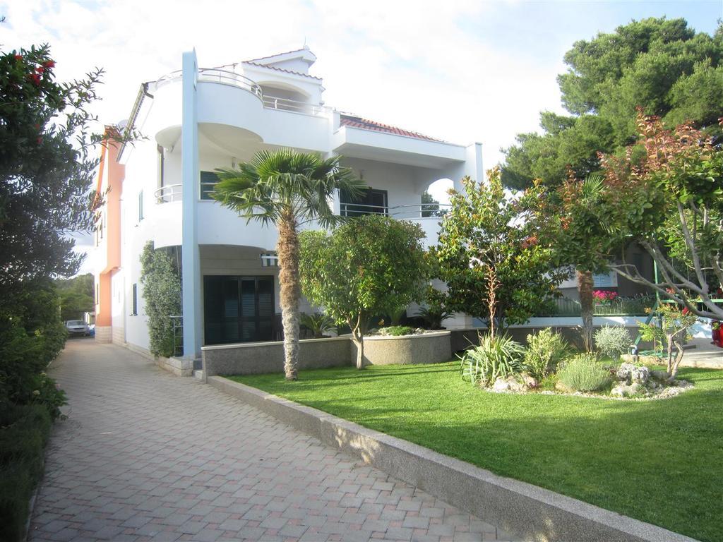 Villa Croatica Apartments Жаборич Екстериор снимка