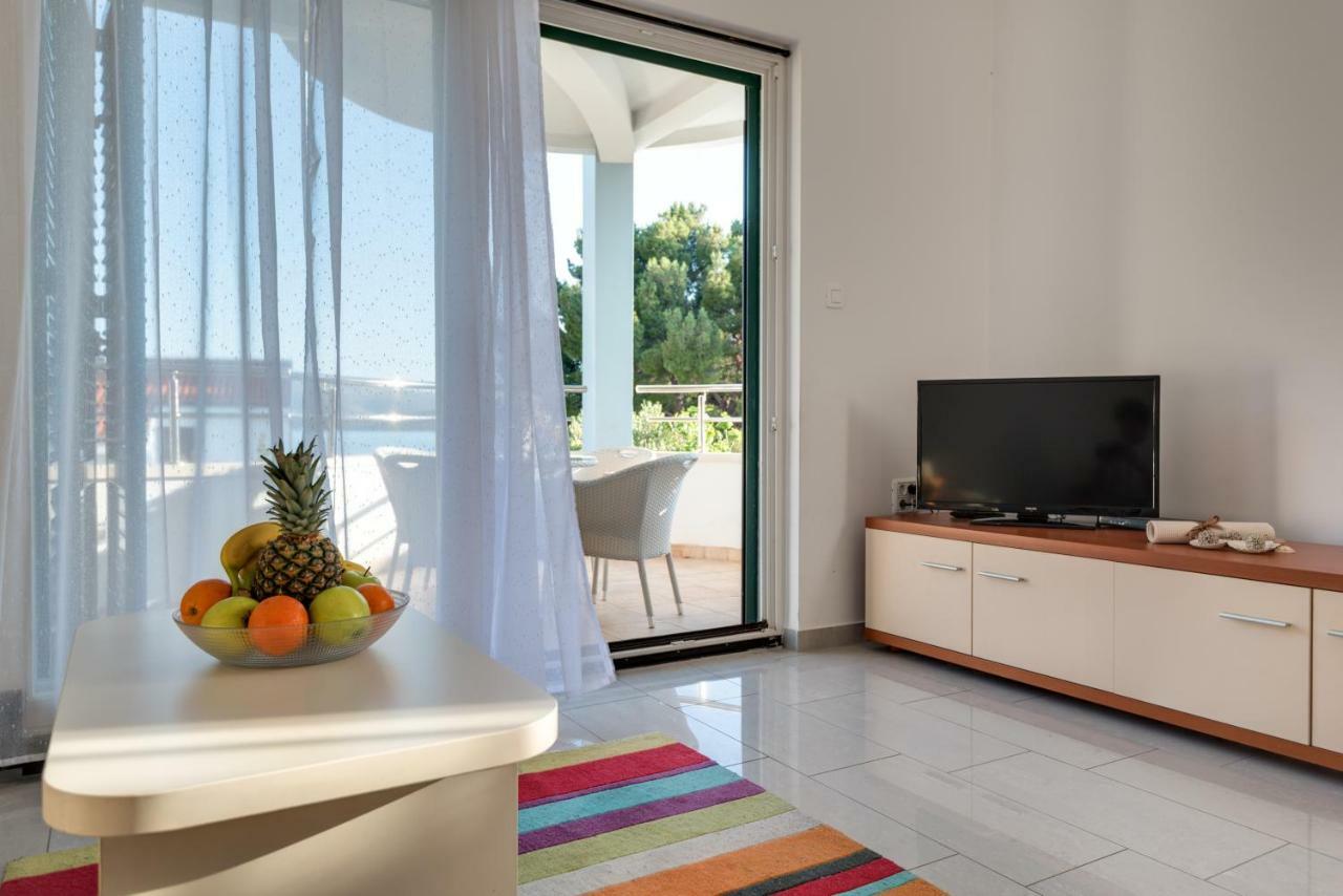 Villa Croatica Apartments Жаборич Екстериор снимка