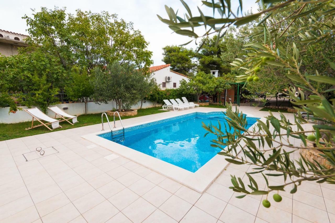 Villa Croatica Apartments Жаборич Екстериор снимка