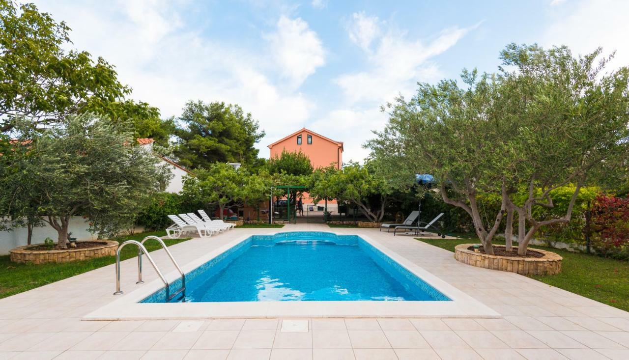 Villa Croatica Apartments Жаборич Екстериор снимка